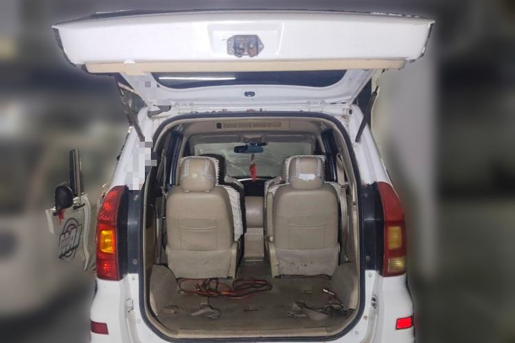 Used Dongfeng Fengon 350 2014 1.5L Manual Base Version Trunk