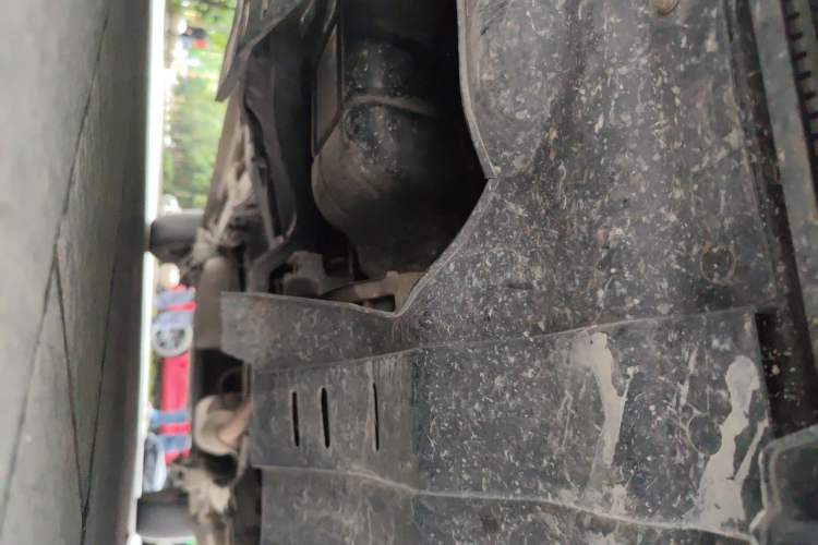 Used Dongfeng Fengon 360 2015 1.5L Manual Luxury 7-Seater China IV Standard Chassis Front