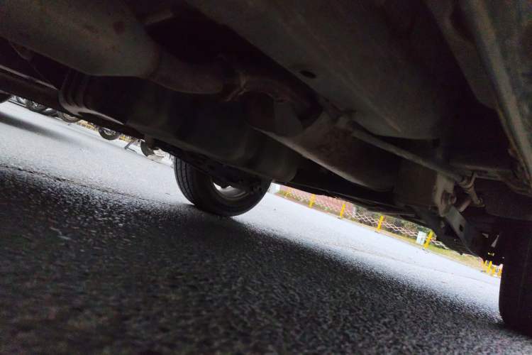 Used Dongfeng Fengon 360 2015 1.5L Manual Comfort II 7-Seater Chassis Front Left