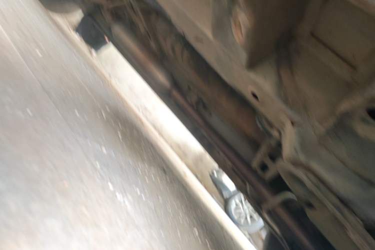 Used Dongfeng Fengon 360 2015 1.5L Manual Comfort II 7-Seater Chassis Front Right