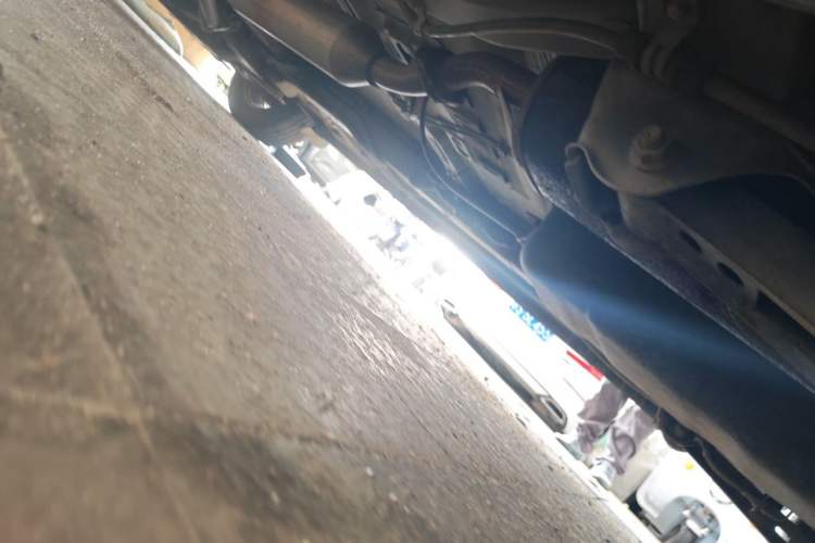 Used Dongfeng Fengon 360 2015 1.5L Manual Comfort II 7-Seater Chassis Rear Left