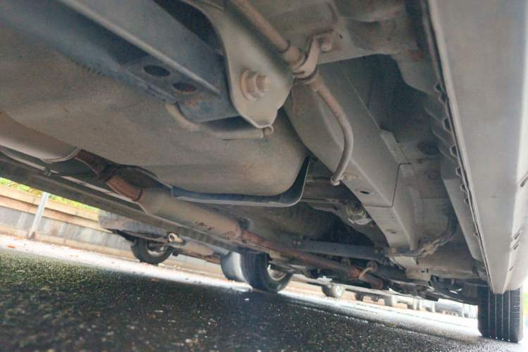 Used Dongfeng Fengon 360 2015 1.5L Manual Comfort II 7-Seater Chassis Rear Right