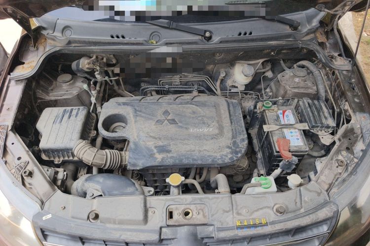 Used Dongfeng Fengon 360 2015 1.5L Manual Luxury 7-Seater China IV Standard Engine Bay
