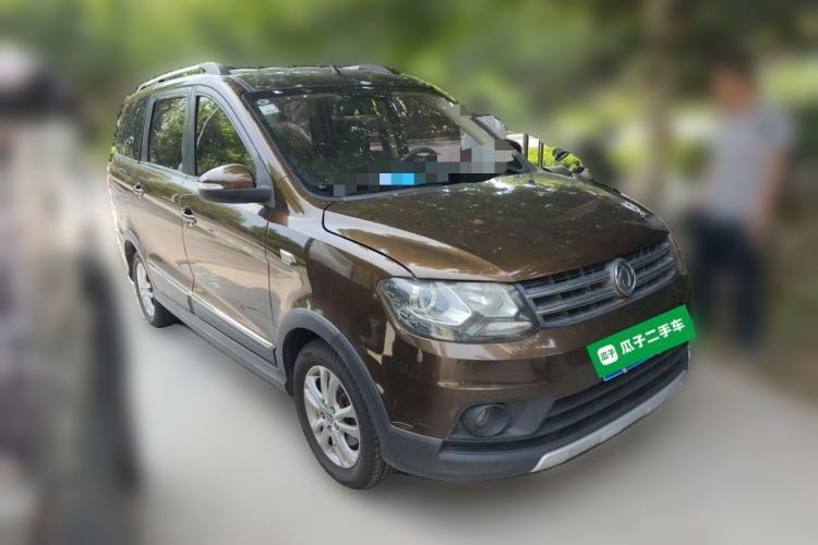 Used Dongfeng Fengon 360 2015 1.5L Manual Luxury 7-Seater China IV Standard Front Right 45 Deg