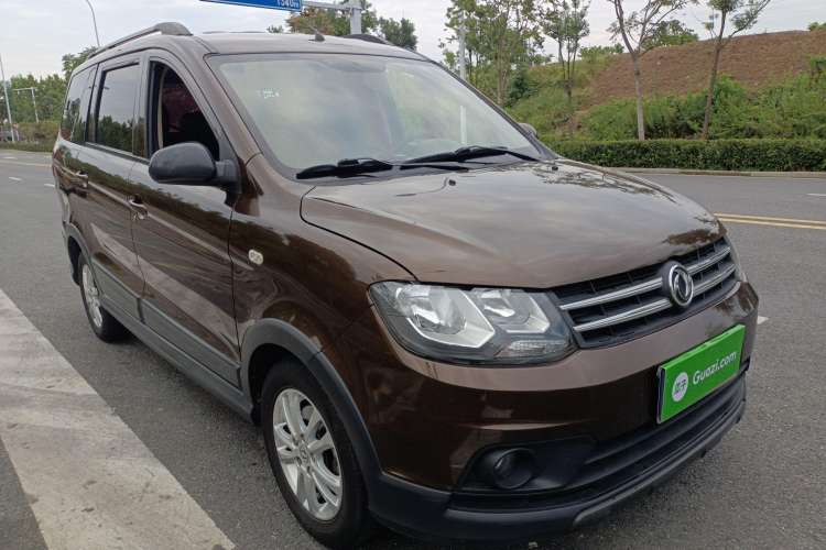 Used Dongfeng Fengon 360 2015 1.5L Manual Comfort 7-Seater China IV Standard Front Right 45 Deg