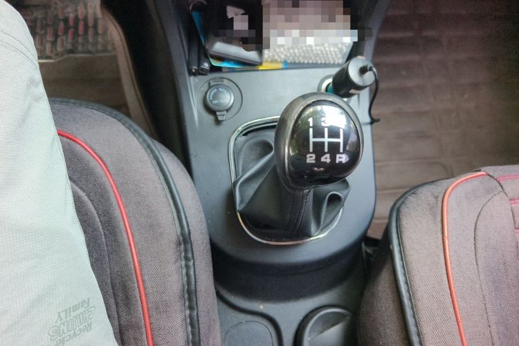Used Dongfeng Fengon 360 2015 1.5L Manual Luxury 7-Seater China IV Standard Gear Lever