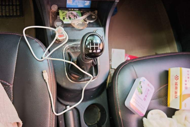 Used Dongfeng Fengon 360 2015 1.5L Manual Luxury 7-Seater China V Emission Standard Gear Lever
