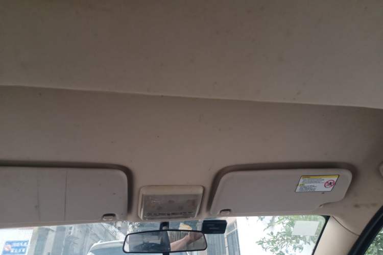 Used Dongfeng Fengon 360 2015 1.5L Manual Luxury 7-Seater China V Emission Standard Headliner