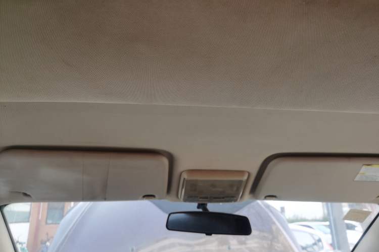Used Dongfeng Fengon 360 2015 1.5L Manual Comfort 7-Seater China IV Standard Headliner