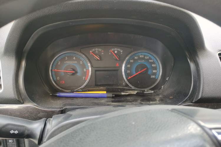 Used Dongfeng Fengon 360 2015 1.5L Manual Comfort 7-Seater China IV Standard Instrument Cluster