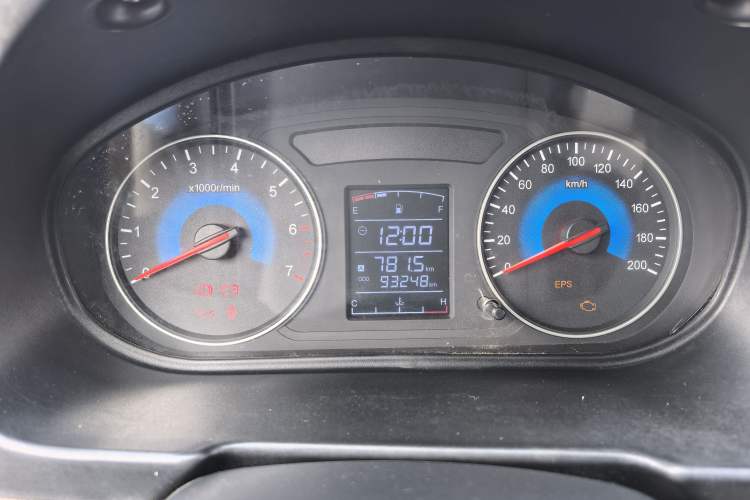 Used Dongfeng Fengon 360 2015 1.5L Manual Comfort II 7-Seater Instrument Cluster