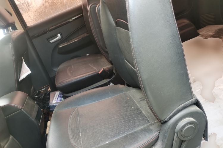 Used Dongfeng Fengon 360 2015 1.5L Manual Comfort 7-Seater China IV Standard Left Rear Seat