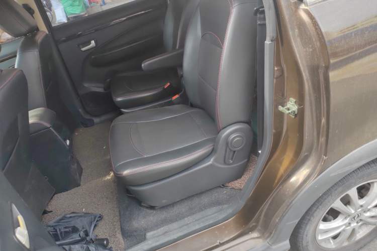 Used Dongfeng Fengon 360 2015 1.5L Manual Luxury 7-Seater China IV Standard Left Rear Seat