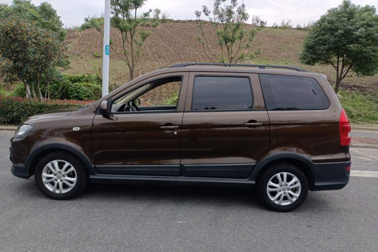 Used Dongfeng Fengon 360 2015 1.5L Manual Comfort 7-Seater China IV Standard Left Side