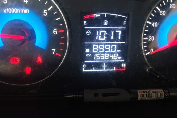Used Dongfeng Fengon 360 2015 1.5L Manual Comfort II 7-Seater Odometer Close Up