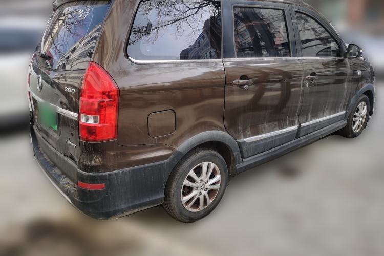 Used Dongfeng Fengon 360 2015 1.5L Manual Comfort 7-Seater China IV Standard Rear Right 45 Deg