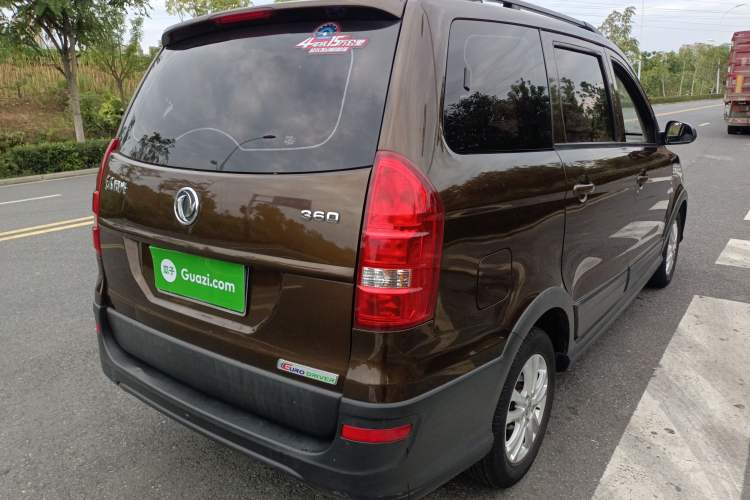 Used Dongfeng Fengon 360 2015 1.5L Manual Comfort 7-Seater China IV Standard Rear Right 45 Deg