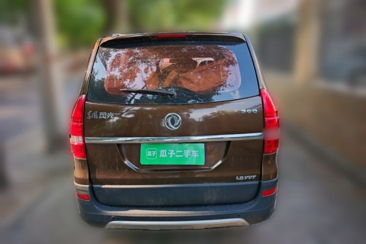 Used Dongfeng Fengon 360 2015 1.5L Manual Luxury 7-Seater China V Emission Standard Rear