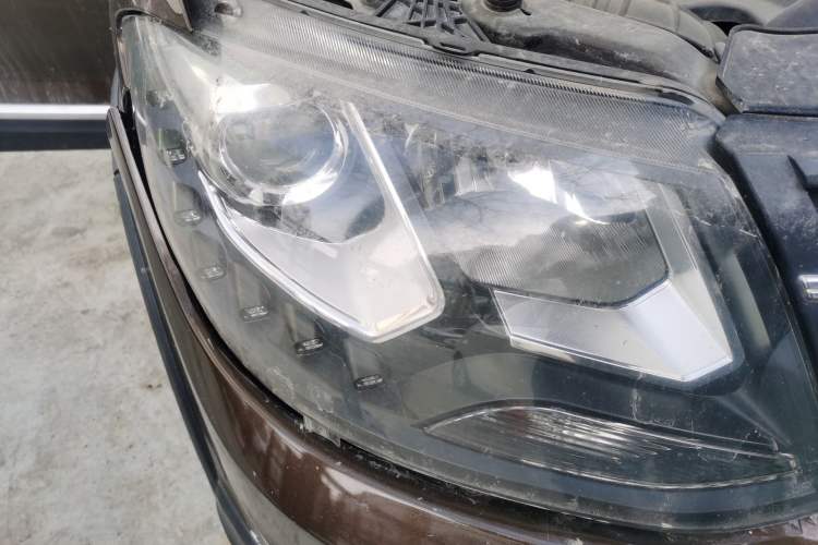 Used Dongfeng Fengon 360 2015 1.5L Manual Comfort 7-Seater China IV Standard Right Front Headlight