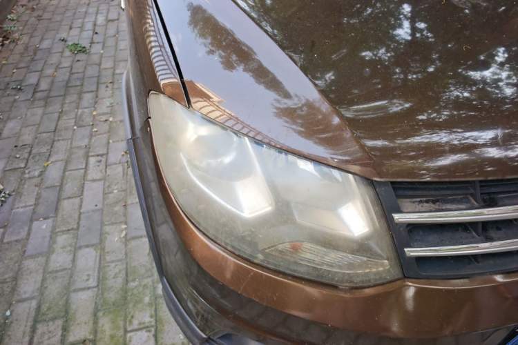 Used Dongfeng Fengon 360 2015 1.5L Manual Luxury 7-Seater China V Emission Standard Right Front Headlight