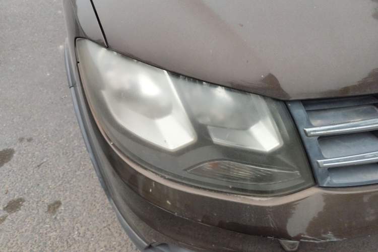 Used Dongfeng Fengon 360 2015 1.5L Manual Comfort II 7-Seater Right Front Headlight