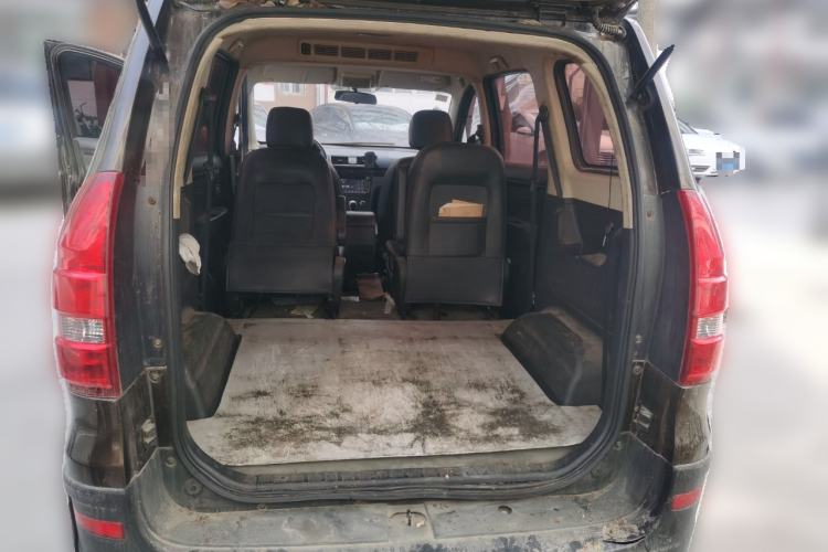 Used Dongfeng Fengon 360 2015 1.5L Manual Comfort 7-Seater China IV Standard Trunk