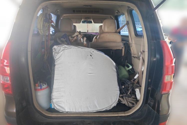 Used Dongfeng Fengon 360 2015 1.5L Manual Comfort II 7-Seater Trunk
