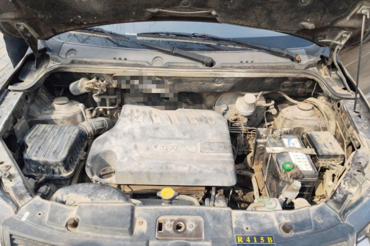 Used Dongfeng Fengon 360 2015 1.5L Manual Comfort II 7-Seater Engine Bay