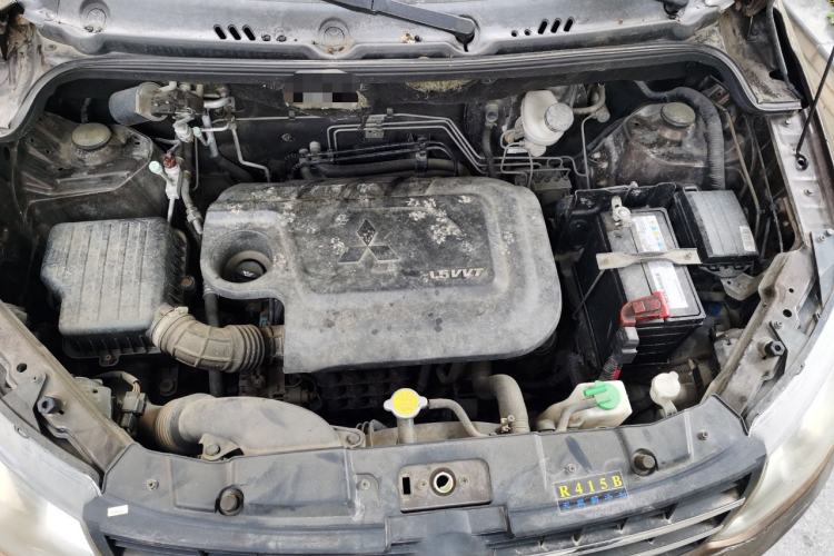 Used Dongfeng Fengon 360 2015 1.5L Manual Luxury 7-Seater China IV Standard Engine Bay