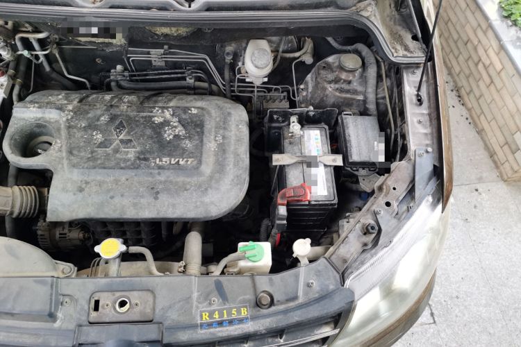 Used Dongfeng Fengon 360 2015 1.5L Manual Luxury 7-Seater China IV Standard Engine Bay Left