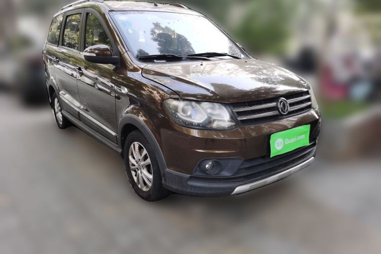 Used Dongfeng Fengon 360 2015 1.5L Manual Luxury 7-Seater China IV Standard Front Right 45 Deg