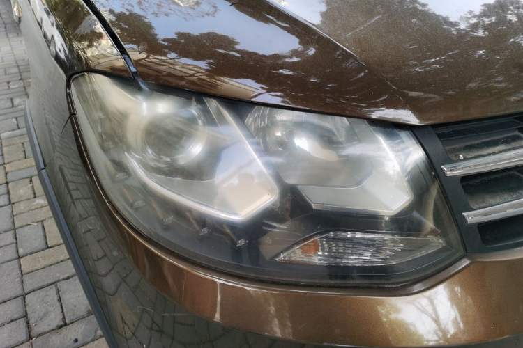 Used Dongfeng Fengon 360 2015 1.5L Manual Luxury 7-Seater China IV Standard Right Front Headlight