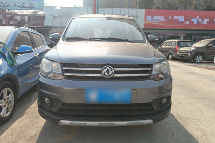 Used Dongfeng Fengon 360 2015 1.5L Manual Luxury 7-Seater China IV Standard Exterior 1
