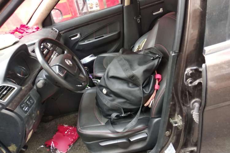 Used Dongfeng Fengon 360 2015 1.5L Manual Luxury 7-Seater China IV Standard Left Front Seat
