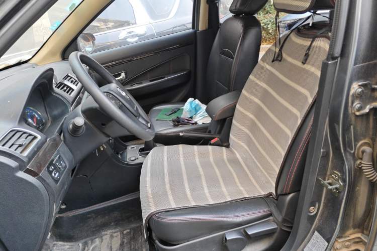 Used Dongfeng Fengon 360 2015 1.5L Manual Luxury 7-Seater China IV Standard Left Front Seat