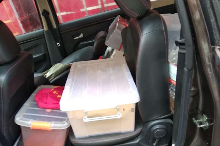 Used Dongfeng Fengon 360 2015 1.5L Manual Luxury 7-Seater China IV Standard Left Rear Seat