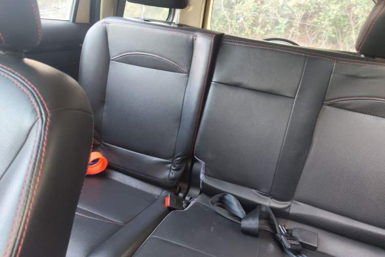 Used Dongfeng Fengon 360 2015 1.5L Manual Luxury Model 5 Seats China IV Standard Left Rear Seat