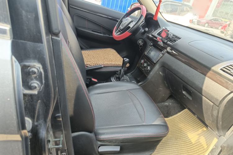 Used Dongfeng Fengon 360 2015 1.5L Manual Luxury 7-Seater China IV Standard Right Front Seat
