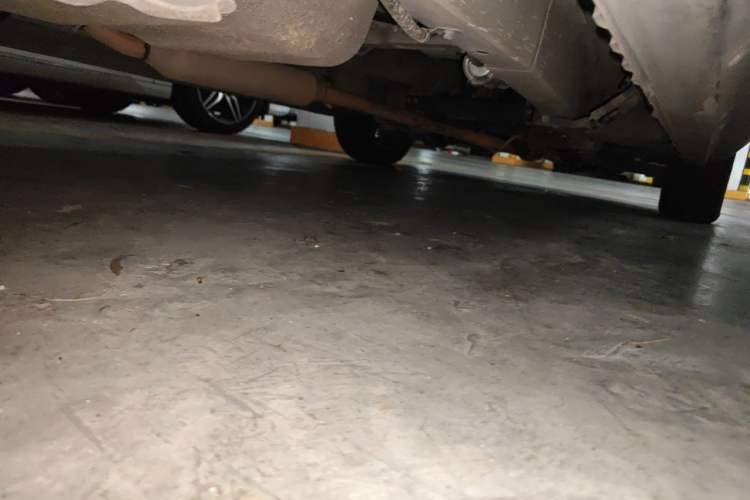 Used Dongfeng Fengon 360 2015 1.5L Manual Comfort II 7-Seater Chassis Rear Right