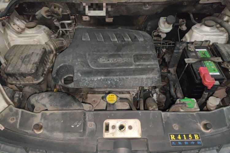 Used Dongfeng Fengon 360 2015 1.5L Manual Comfort II 7-Seater Engine Bay