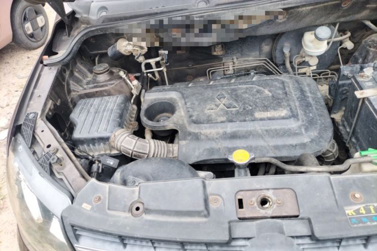 Used Dongfeng Fengon 360 2015 1.5L Manual Luxury 7-Seater China IV Standard Engine Bay Right