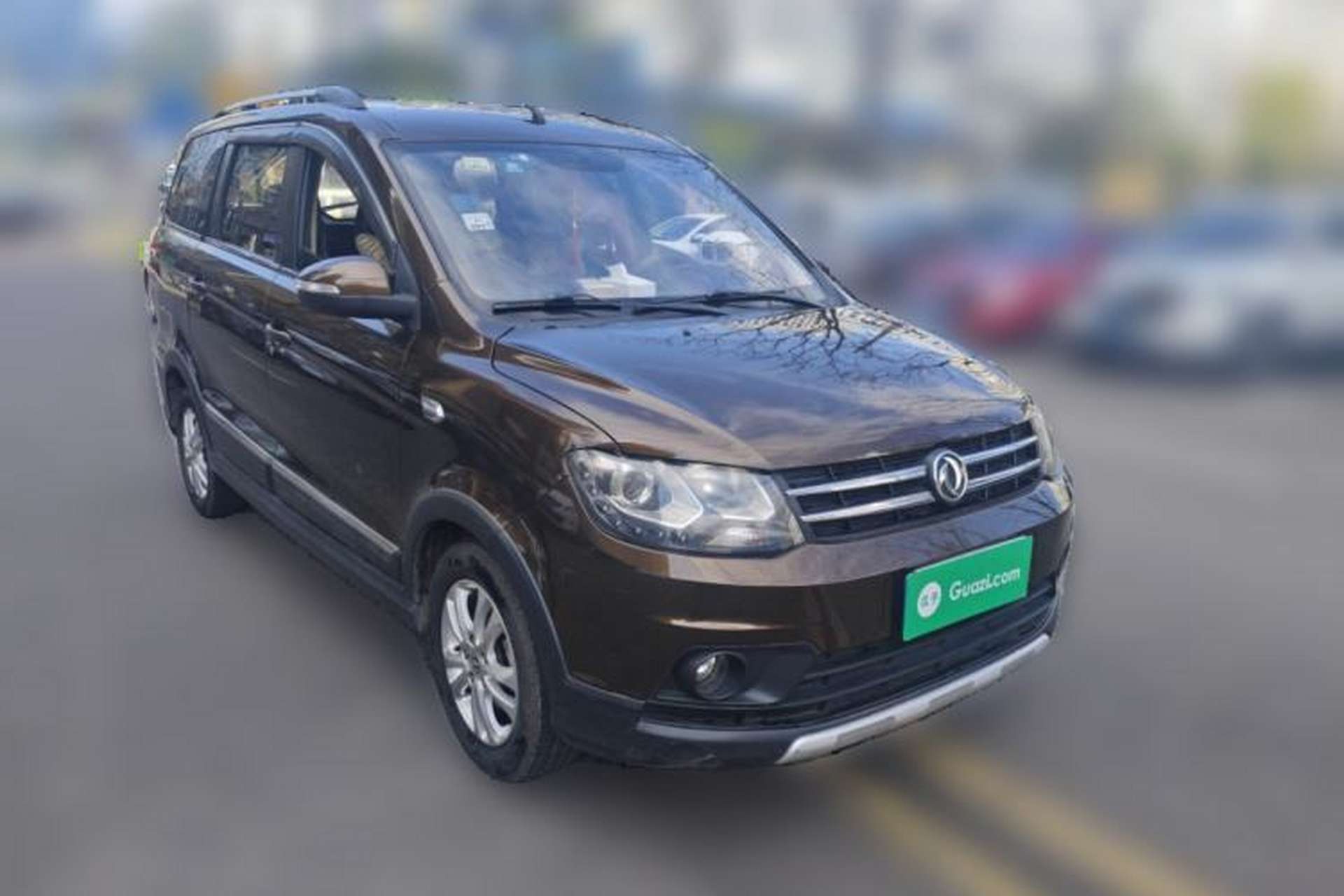 Used Dongfeng Fengon 360 2015 1.5L Manual Luxury 7-Seater China IV Standard Front Right 45 Deg