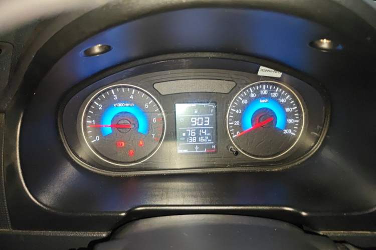 Used Dongfeng Fengon 360 2015 1.5L Manual Comfort II 7-Seater Instrument Cluster