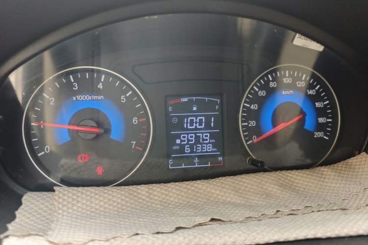 Used Dongfeng Fengon 360 2015 1.5L Manual Comfort II 8 Seats Instrument Cluster