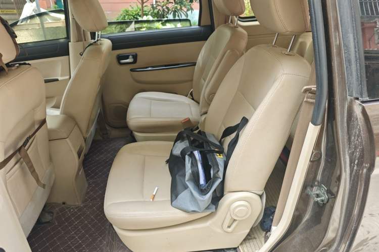 Used Dongfeng Fengon 360 2015 1.5L Manual Comfort II 8 Seats Left Rear Seat