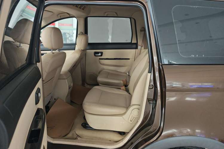 Used Dongfeng Fengon 360 2015 1.5L Manual Comfort II 7-Seater Right Rear Seat