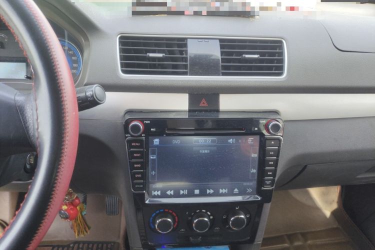 Used Dongfeng Fengon 360 2015 1.5L Manual Comfort 7-Seater China IV Standard Audio And AC Panel