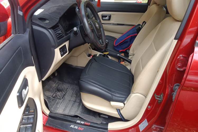 Used Dongfeng Fengon 360 2015 1.5L Manual Comfort II 7-Seater Driver Seat