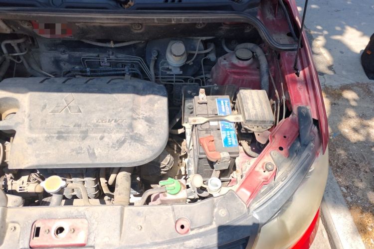 Used Dongfeng Fengon 360 2015 1.5L Manual Luxury 7-Seater China IV Standard Engine Bay Left
