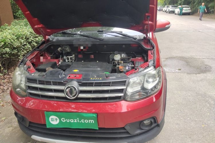 Used Dongfeng Fengon 360 2015 1.5L Manual Luxury 7-Seater China IV Standard Engine Bay Left
